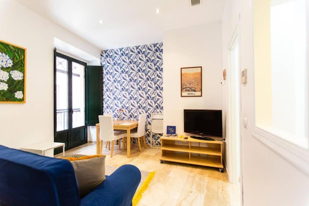 Cheap & Chic In The Center Of Sevilla Bagian luar foto