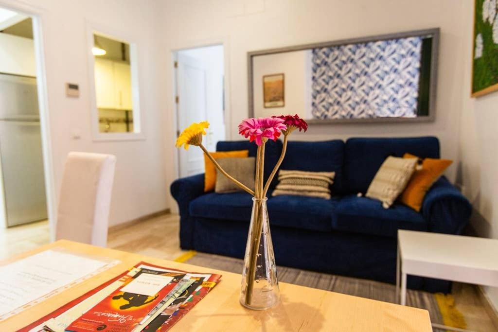 Cheap & Chic In The Center Of Sevilla Bagian luar foto