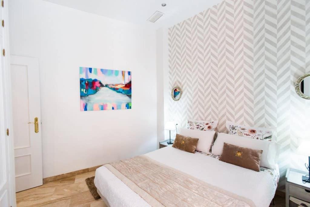 Cheap & Chic In The Center Of Sevilla Bagian luar foto